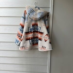Pendleton Lindsey Thornburg Chief Joseph Classic Rosewood Cloak